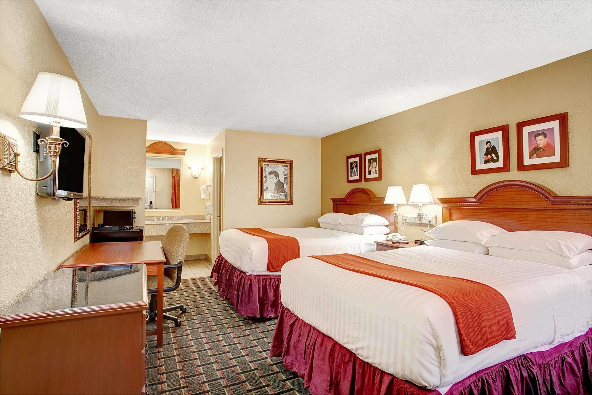 Days Inn By Wyndham Memphis At Graceland Екстериор снимка